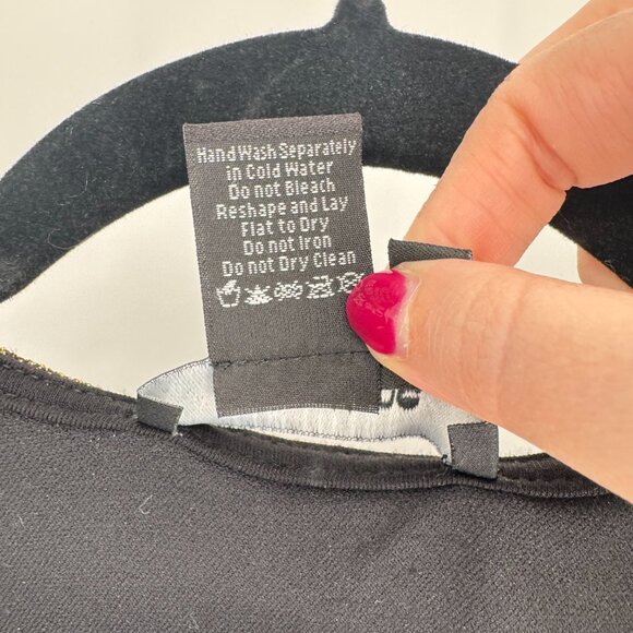 Karen Kane Taylor Dress Small Gold Metallic Long Sleeve A-Line NWT Holiday Party - Picture 9 of 9